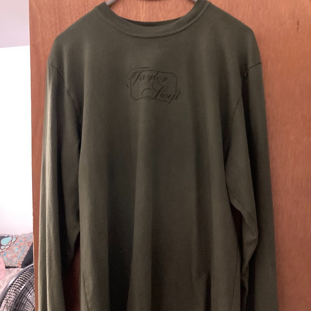 Official Taylor Swift Evermore Ivy Green Long Sleeved T-Shirt Size L